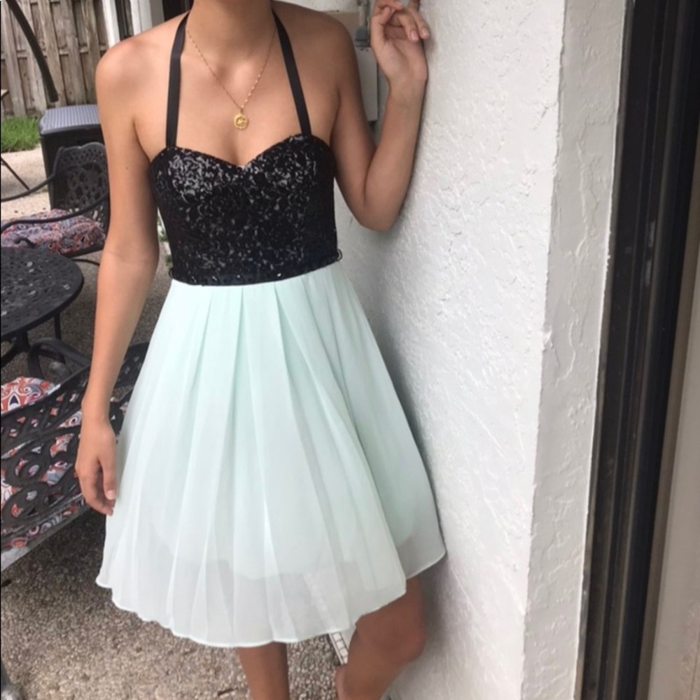 Mint/turquoise prom dress